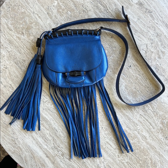 Gucci Nouveau Fringe Blue Pebbled Leather Cross Body Bag - Picture 2 of 8